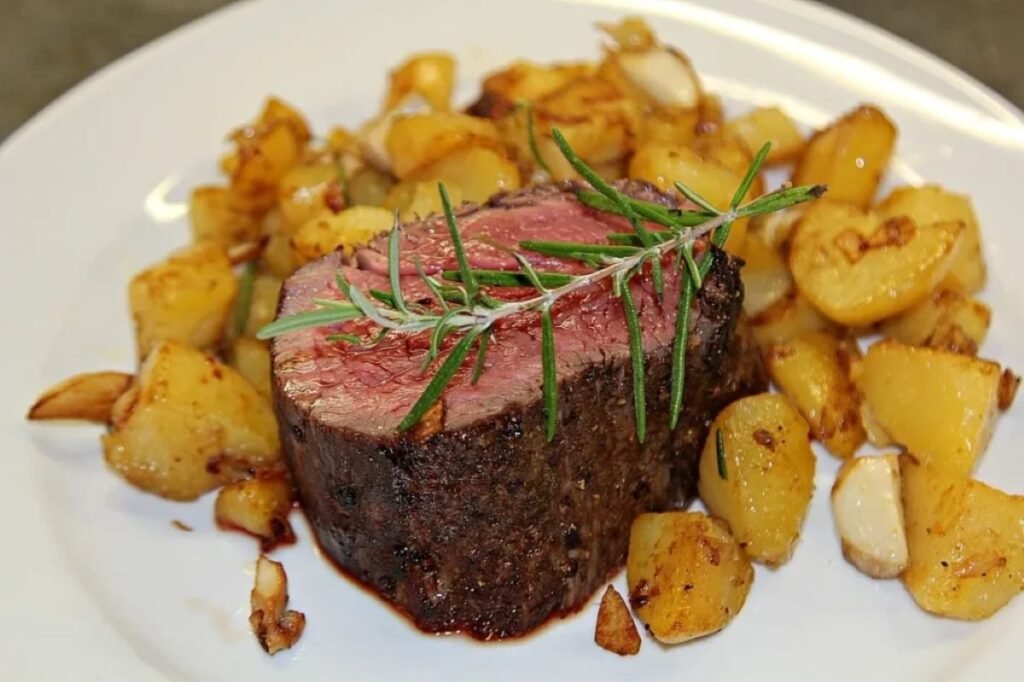 potatoes with steak